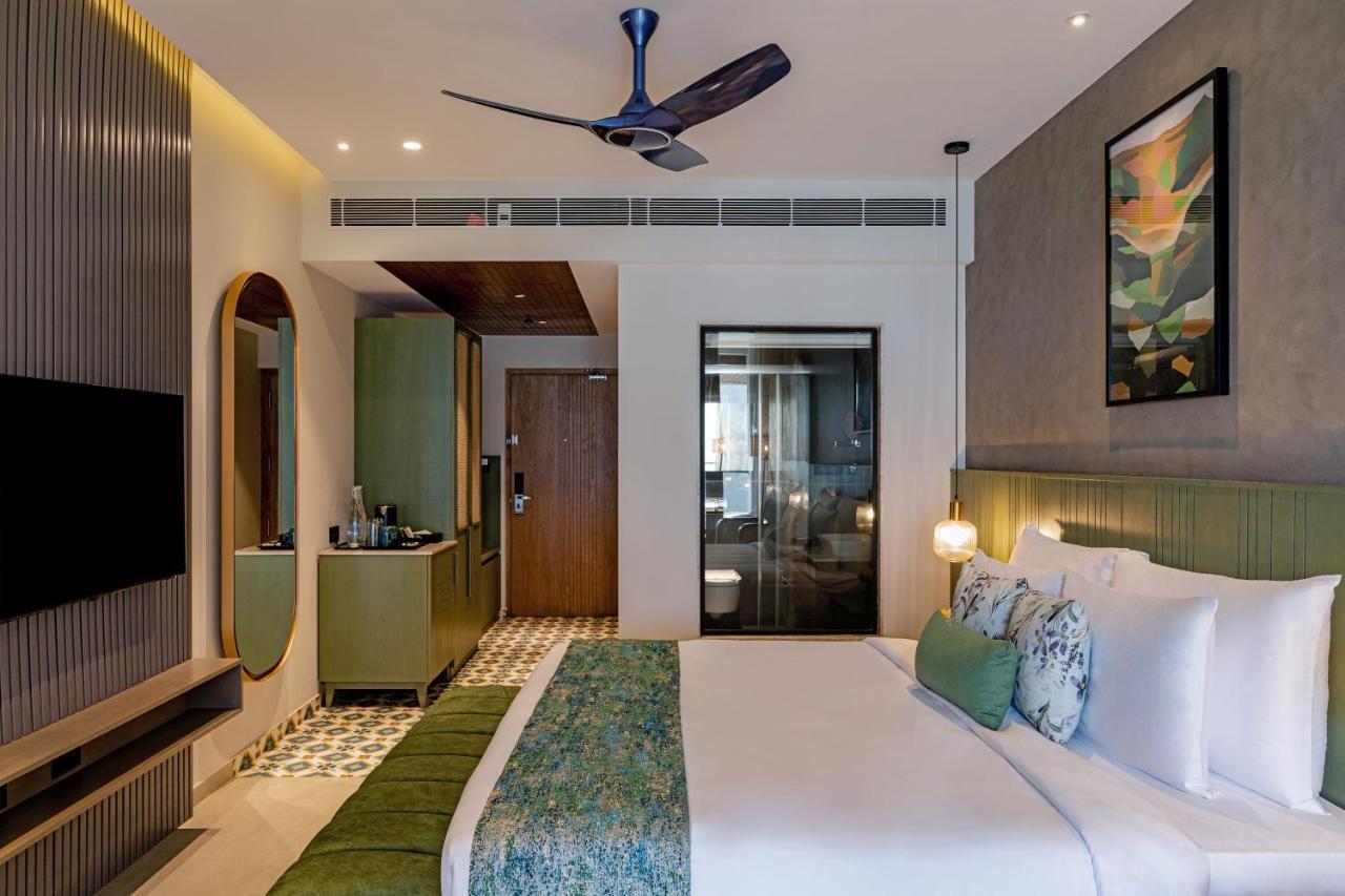 Flora Misty Falls 5* Athirappilly